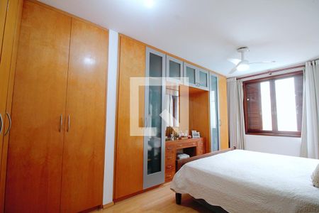 Casa à venda com 400m², 5 quartos e 2 vagas Casa à venda com 400m², 5 quartos e 2 vagasSuíte 1