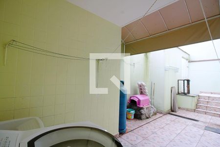 Casa à venda com 400m², 5 quartos e 2 vagas Casa à venda com 400m², 5 quartos e 2 vagasÁrea de Serviço