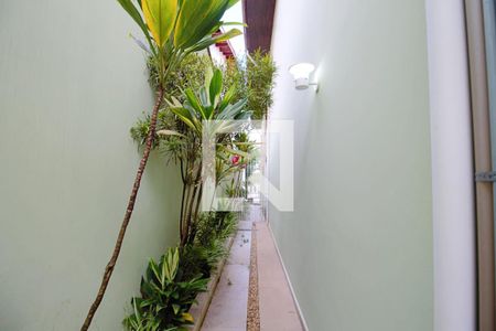 Casa à venda com 400m², 5 quartos e 2 vagas Casa à venda com 400m², 5 quartos e 2 vagasJardim