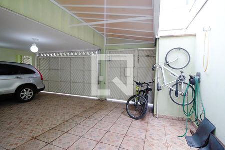 Casa à venda com 400m², 5 quartos e 2 vagas Casa à venda com 400m², 5 quartos e 2 vagasGaragem