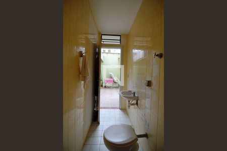 Casa à venda com 400m², 5 quartos e 2 vagas Casa à venda com 400m², 5 quartos e 2 vagasBanheiro de serviço