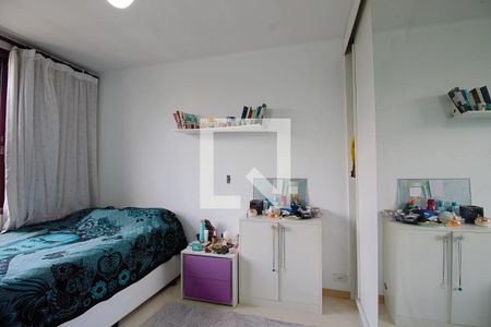 Casa à venda com 400m², 5 quartos e 2 vagas Casa à venda com 400m², 5 quartos e 2 vagasQuarto 4