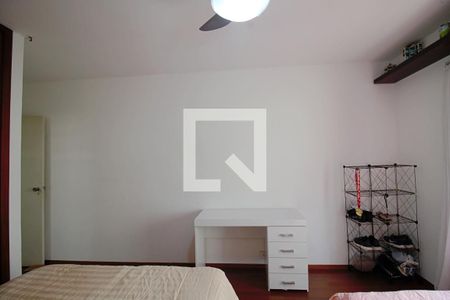 Casa à venda com 400m², 5 quartos e 2 vagas Casa à venda com 400m², 5 quartos e 2 vagasSuíte 2