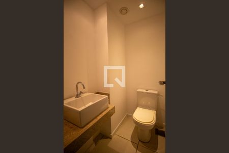 Lavabo de apartamento à venda com 4 quartos, 171m² em Barra da Tijuca, Rio de Janeiro