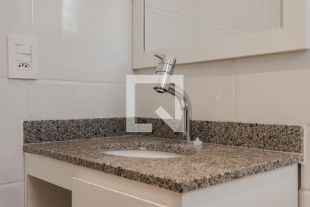 Apartamento à venda com 67m², 3 quartos e 2 vagasBanheiro da Suíte
