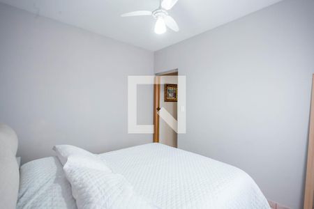 Casa à venda com 176m², 4 quartos e 2 vagas Casa à venda com 176m², 4 quartos e 2 vagasquarto 2