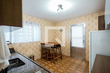 Casa à venda com 176m², 4 quartos e 2 vagas Casa à venda com 176m², 4 quartos e 2 vagasCozinha casa 2