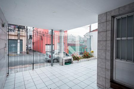 Casa à venda com 176m², 4 quartos e 2 vagas Casa à venda com 176m², 4 quartos e 2 vagasQuintal