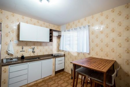 Casa à venda com 176m², 4 quartos e 2 vagas Casa à venda com 176m², 4 quartos e 2 vagasCozinha casa 2