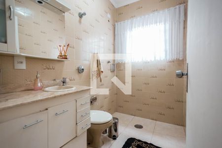 Casa à venda com 176m², 4 quartos e 2 vagas Casa à venda com 176m², 4 quartos e 2 vagasBanheiro 2