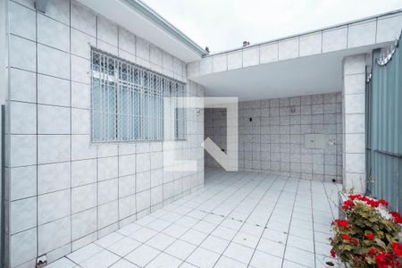 Casa à venda com 176m², 4 quartos e 2 vagas Casa à venda com 176m², 4 quartos e 2 vagasQuintal