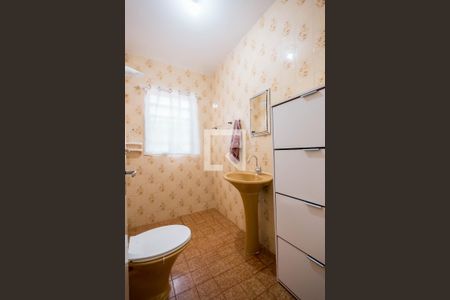 Casa à venda com 176m², 4 quartos e 2 vagas Casa à venda com 176m², 4 quartos e 2 vagasbanheiro 2 casa 2