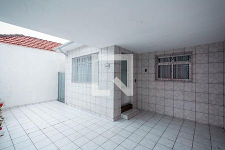 Casa à venda com 176m², 4 quartos e 2 vagas Casa à venda com 176m², 4 quartos e 2 vagasQuintal