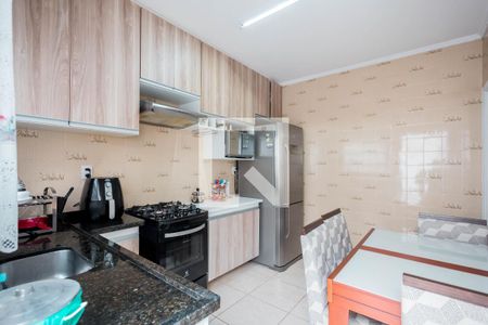 Casa à venda com 176m², 4 quartos e 2 vagas Casa à venda com 176m², 4 quartos e 2 vagasCozinha