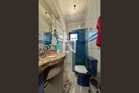 Casa à venda com 400m², 3 quartos e 2 vagasBanheiro social