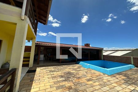 Casa à venda com 400m², 3 quartos e 2 vagasÁrea Externa