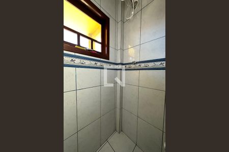 Casa à venda com 400m², 3 quartos e 2 vagasBanheiro social