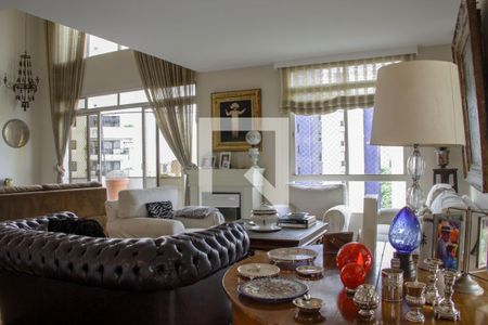 Sala de estar de apartamento para alugar com 4 quartos, 290m² em Morumbi, São Paulo