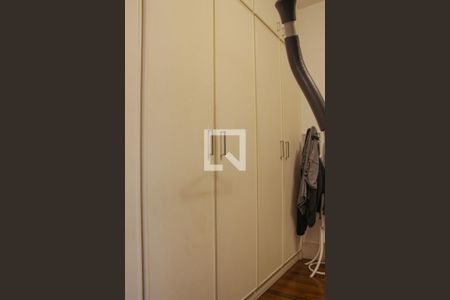 Apartamento para alugar com 290m², 4 quartos e 3 vagasQuarto 3 - Armários