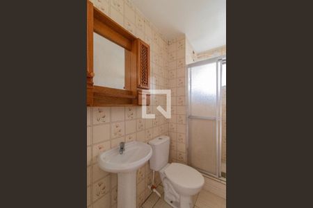 Banheiro de apartamento para alugar com 1 quarto, 44m² em Partenon, Porto Alegre