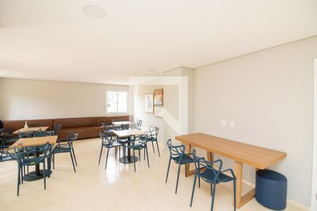 Apartamento à venda com 42m², 2 quartos e sem vagaÁrea comum - Salão de festas