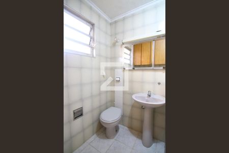 Casa à venda com 231m², 3 quartos e 1 vagaBanheiro 2