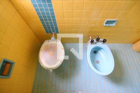 Casa à venda com 231m², 3 quartos e 1 vagaBanheiro 