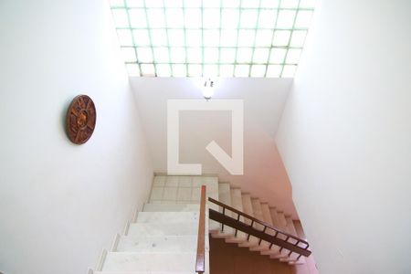 Casa à venda com 231m², 3 quartos e 1 vagaEscada 