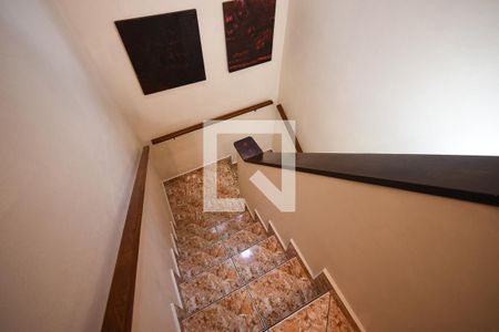 Escada de casa de condomínio à venda com 3 quartos, 225m² em Parque Monte Alegre, Taboão da Serra
