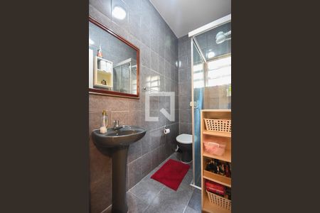 Casa de condomínio à venda com 225m², 3 quartos e 2 vagas Casa de condomínio à venda com 225m², 3 quartos e 2 vagasBanheiro