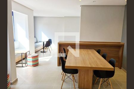 Apartamento para alugar com 41m², 2 quartos e 1 vaga Apartamento para alugar com 41m², 2 quartos e 1 vagaÁrea comum - Salão de festas