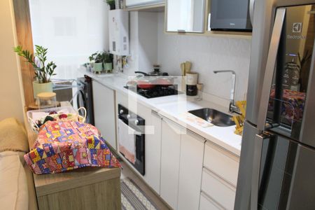 Cozinha de apartamento para alugar com 2 quartos, 46m² em Parque Industrial Tomas Edson, São Paulo