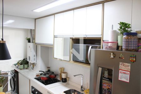 Cozinha de apartamento para alugar com 2 quartos, 46m² em Parque Industrial Tomas Edson, São Paulo