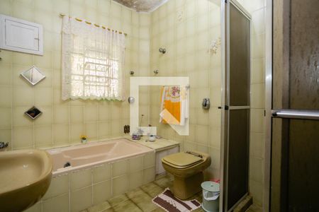 Casa à venda com 430m², 4 quartos e 7 vagasBanheiro 1