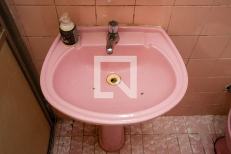 Casa à venda com 430m², 4 quartos e 7 vagasBanheiro 2