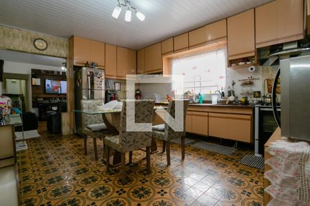 Casa à venda com 430m², 4 quartos e 7 vagasCozinha