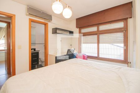 Casa à venda com 350m², 3 quartos e 4 vagasSuíte 1