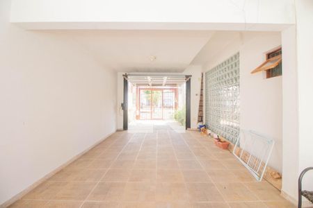 Casa à venda com 350m², 3 quartos e 4 vagasgaragem 2