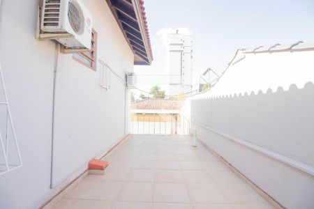 Casa à venda com 350m², 3 quartos e 4 vagasTerraço