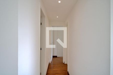 Corredor de apartamento à venda com 2 quartos, 56m² em Vila Andrade, São Paulo