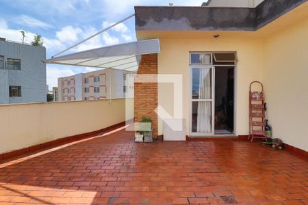 Apartamento à venda com 105m², 2 quartos e 2 vagasCobertura