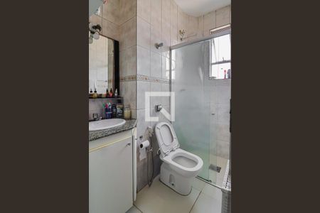 Apartamento à venda com 105m², 2 quartos e 2 vagasBanheiro 