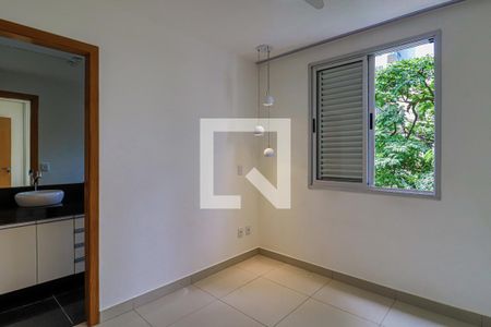 Quarto 1 Suíte  de apartamento para alugar com 2 quartos, 63m² em Santo Antônio, Belo Horizonte