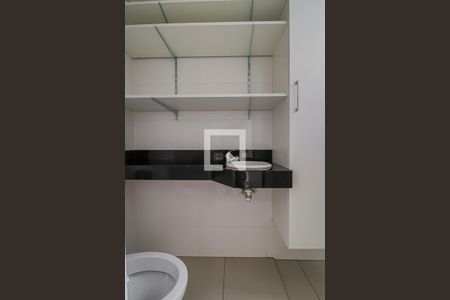 Apartamento à venda com 63m², 2 quartos e 2 vagasBanheiro de Serviço 