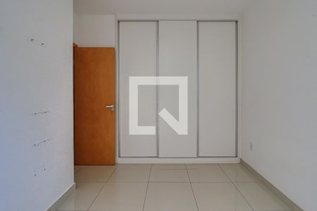 Apartamento à venda com 63m², 2 quartos e 2 vagasQuarto 2