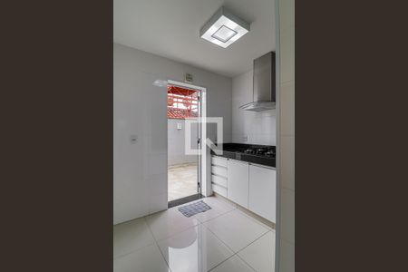 Apartamento à venda com 63m², 2 quartos e 2 vagasCozinha 