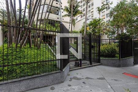 Apartamento à venda com 230m², 5 quartos e 3 vagasFachada