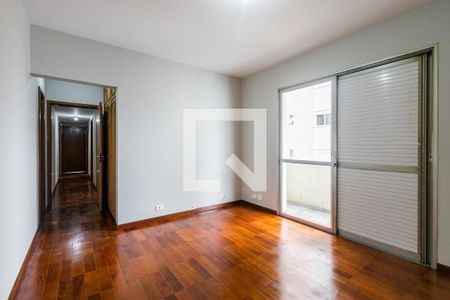 Apartamento à venda com 230m², 5 quartos e 3 vagasSuíte 1