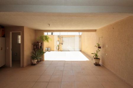 Casa à venda com 148m², 3 quartos e 2 vagasGaragem