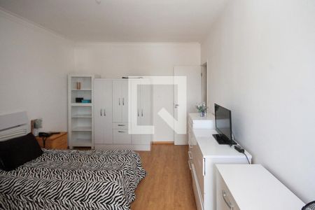 Casa à venda com 148m², 3 quartos e 2 vagasSuite